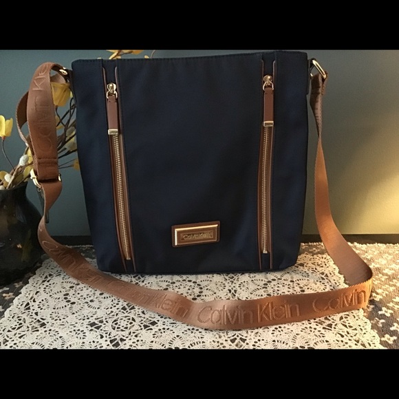 Ladies Casual Blouse - Picture 15 of 16